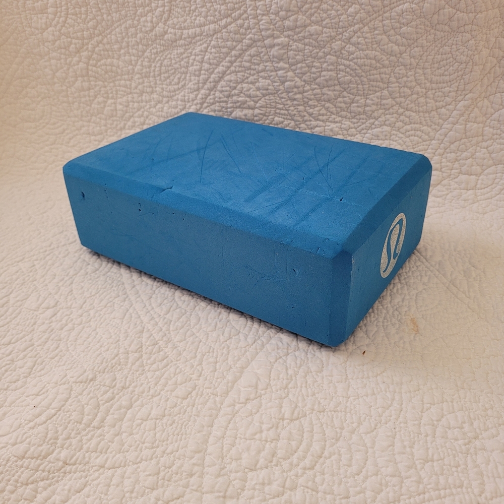 Lululemon Yoga Fitness Foam Block